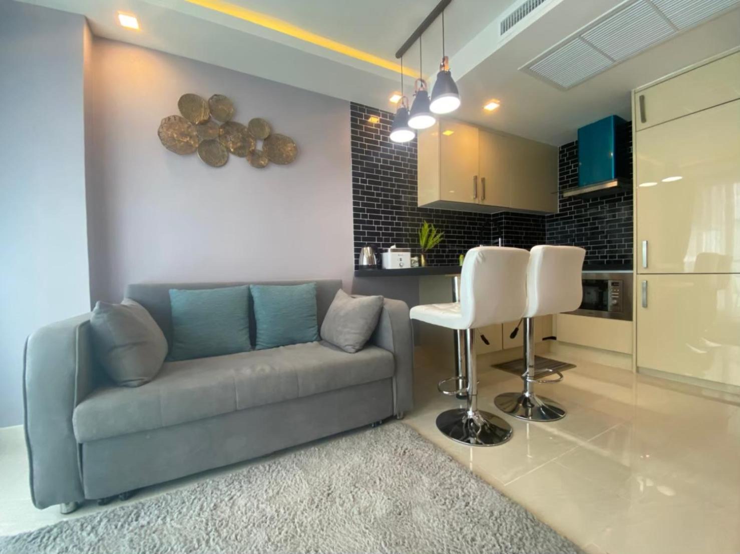 Grand Avenue Suites X Monthstayz Thailand Pattaya Exterior photo