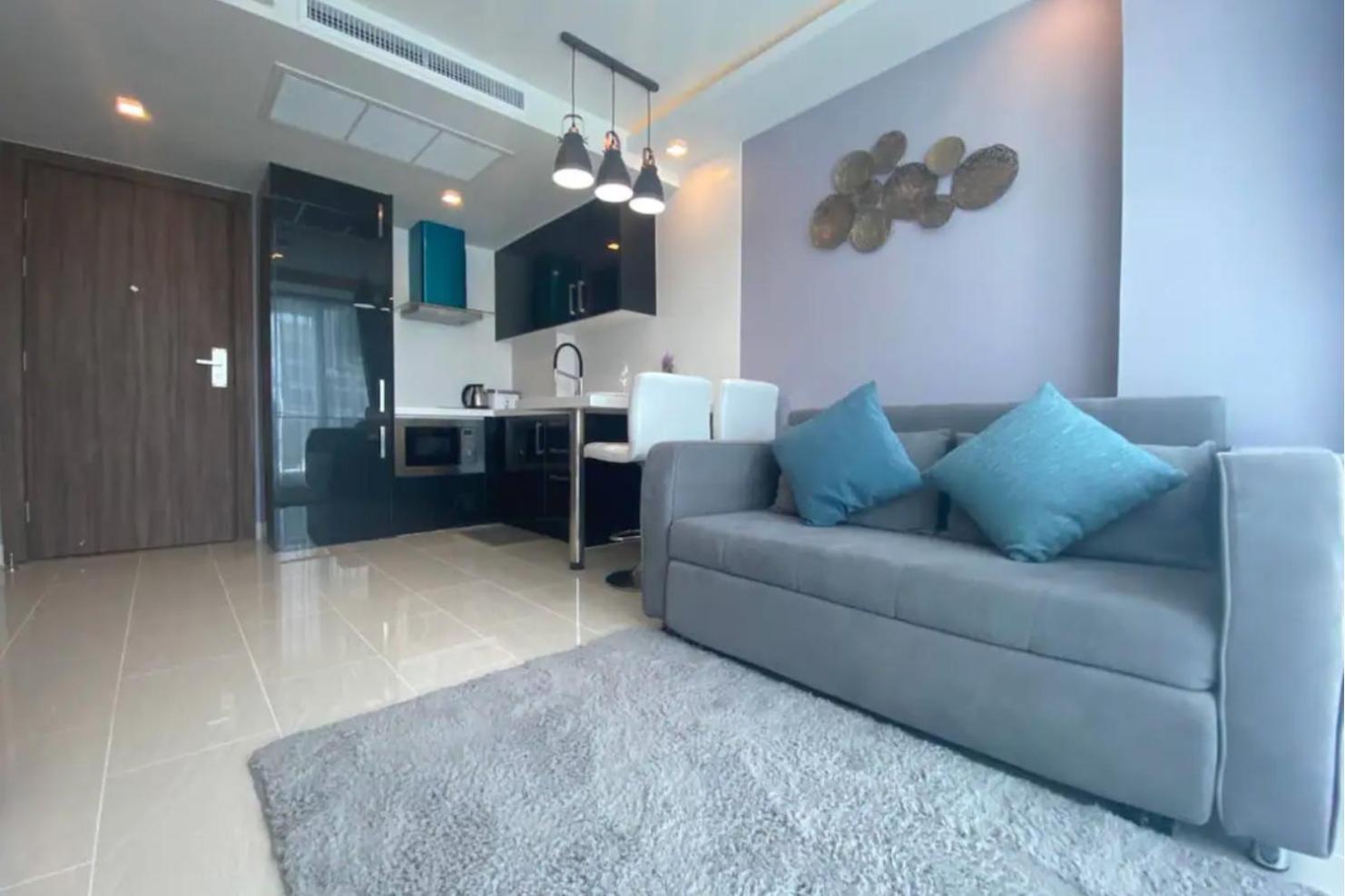 Grand Avenue Suites X Monthstayz Thailand Pattaya Exterior photo