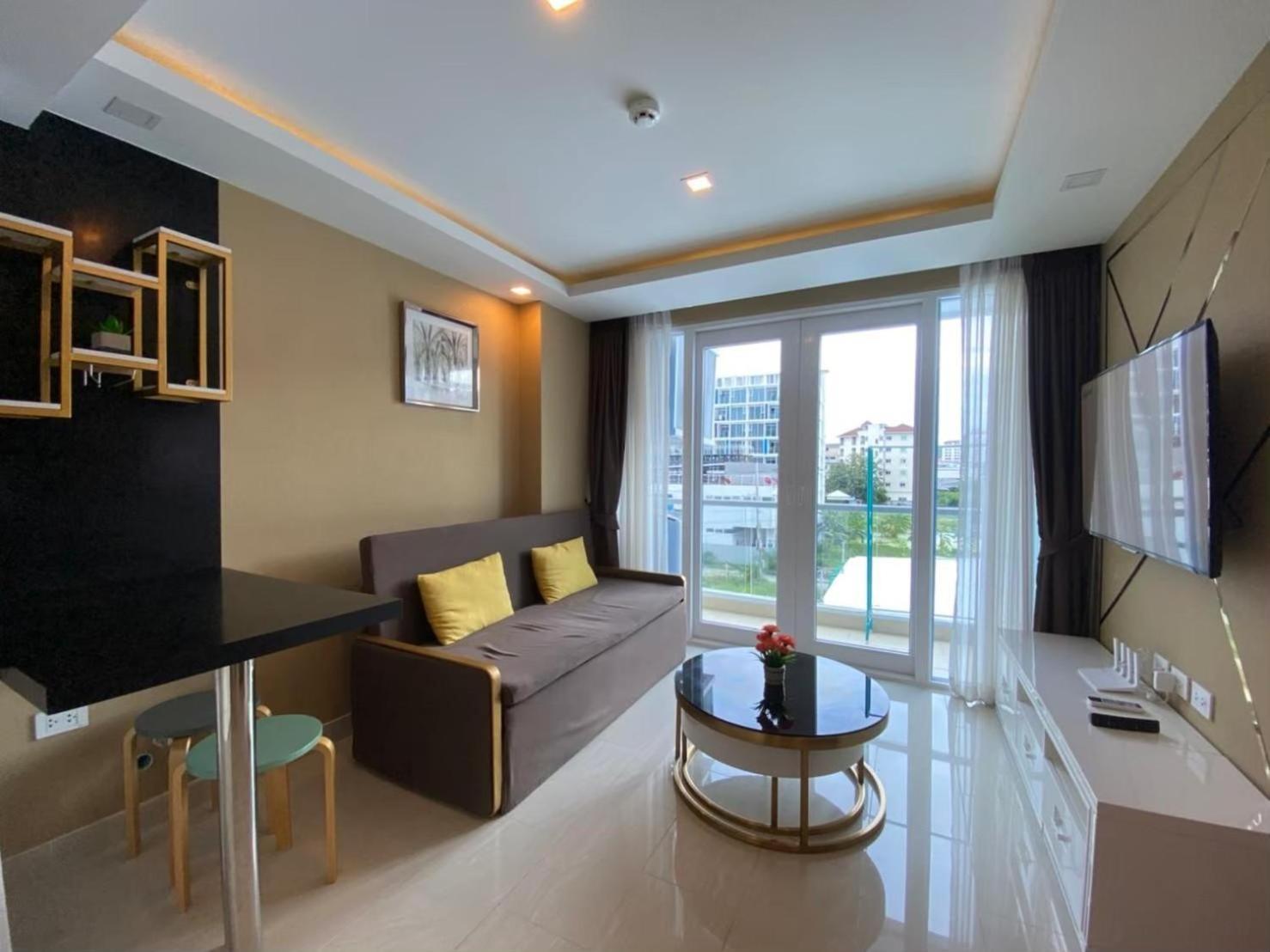 Grand Avenue Suites X Monthstayz Thailand Pattaya Exterior photo
