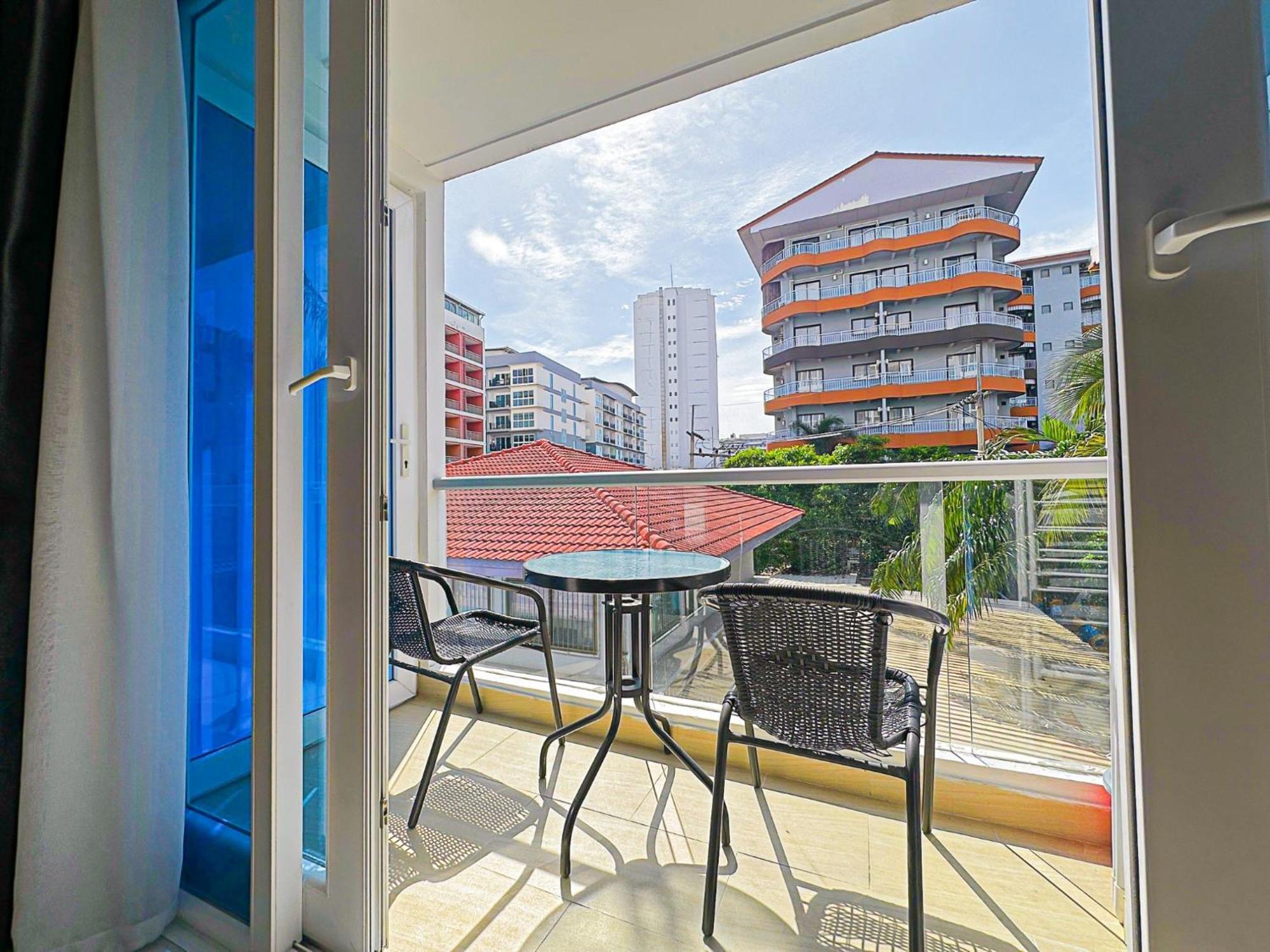 Grand Avenue Suites X Monthstayz Thailand Pattaya Exterior photo