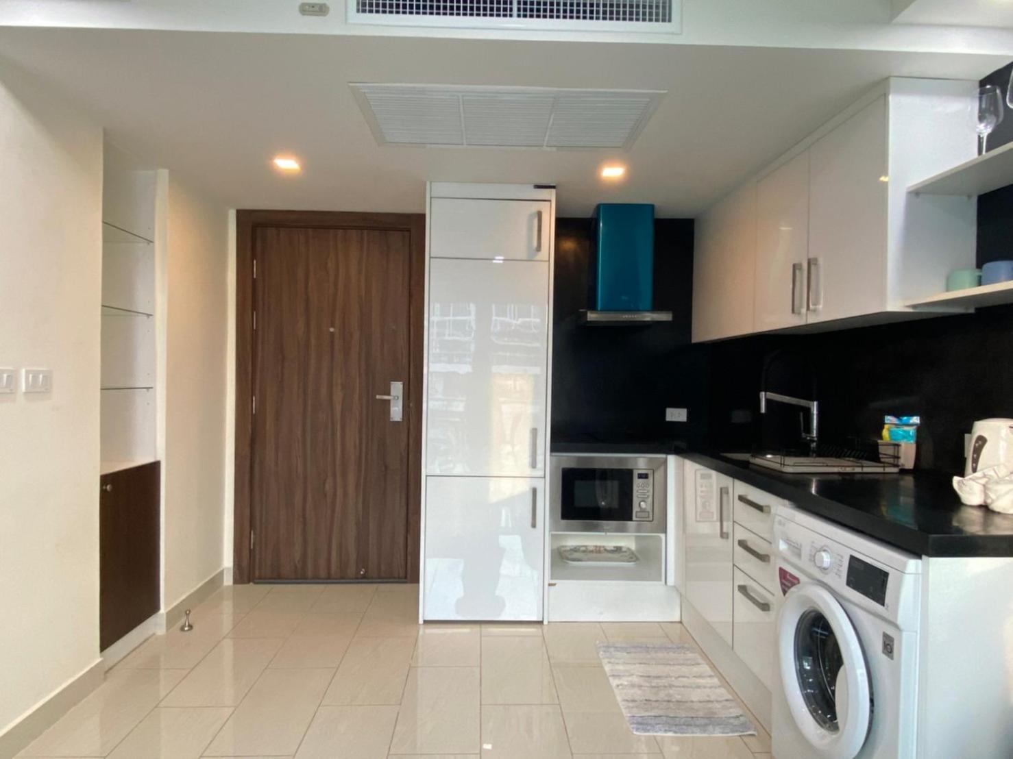 Grand Avenue Suites X Monthstayz Thailand Pattaya Exterior photo