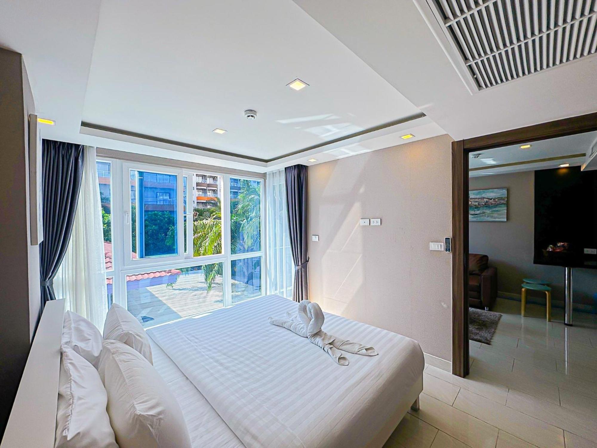Grand Avenue Suites X Monthstayz Thailand Pattaya Exterior photo